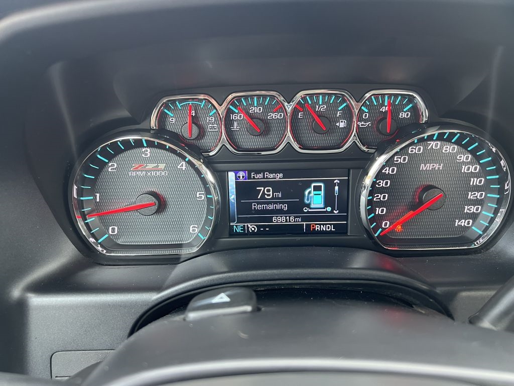 2017 Chevrolet Silverado 1500 LT Z71 photo 3