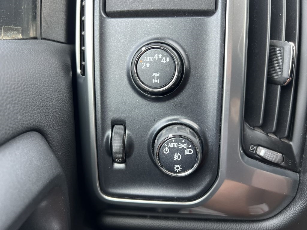 2017 Chevrolet Silverado 1500 LT Z71 photo 8