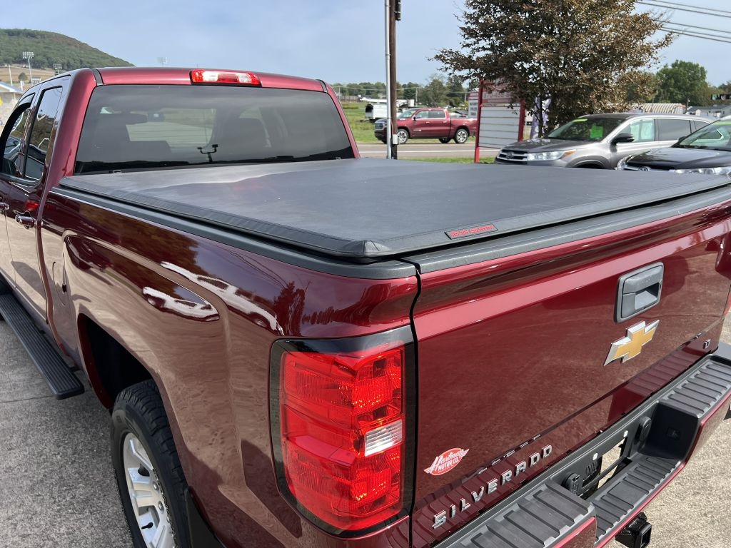 2017 Chevrolet Silverado 1500 LT Z71 photo 17