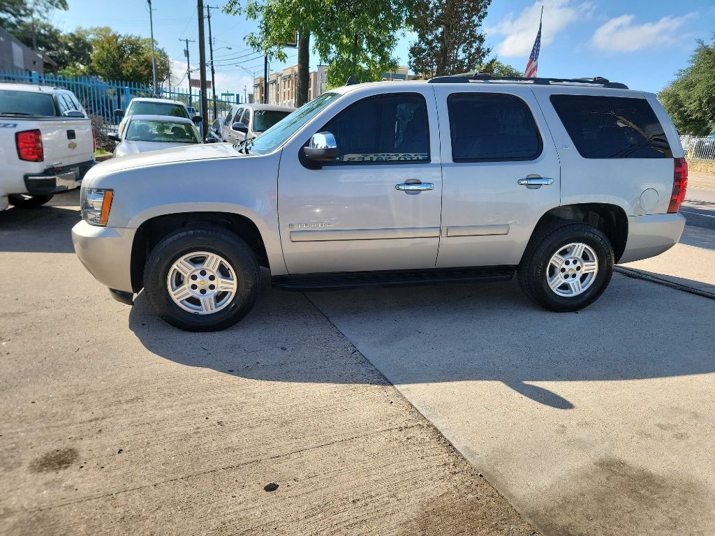 Chevrolet Tahoe  2008