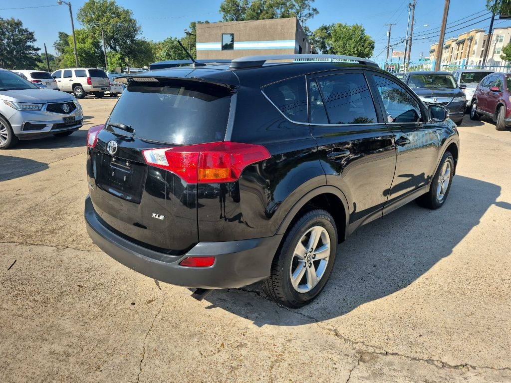 Toyota RAV4  2015
