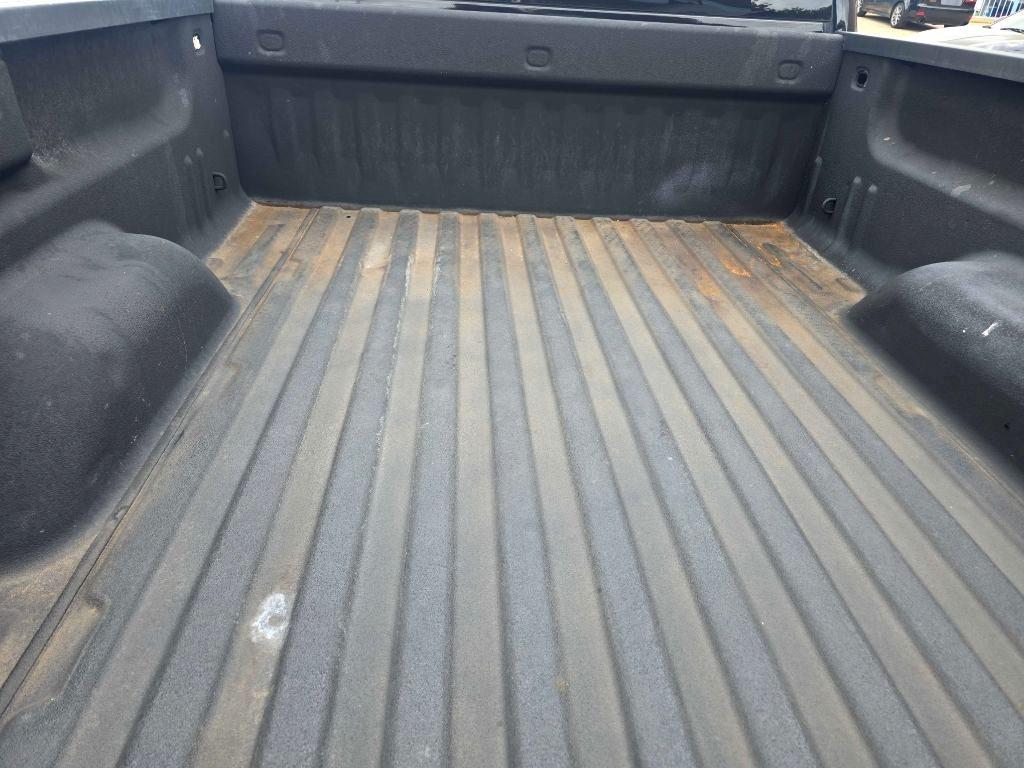Chevrolet Silverado photo 6