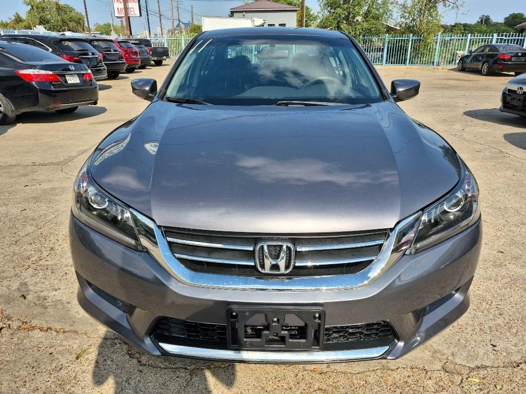 Honda Accord photo 2