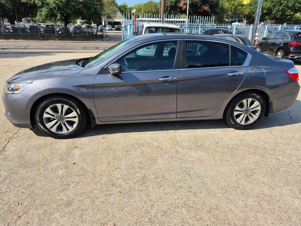 Honda Accord photo 4
