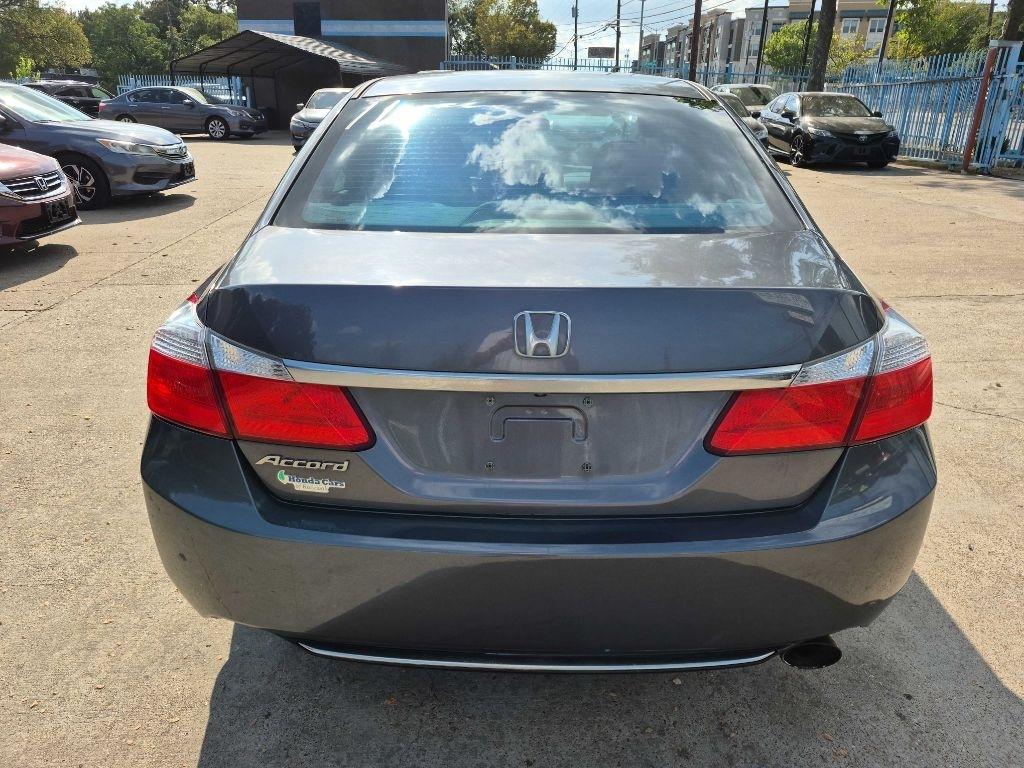 Honda Accord photo 6