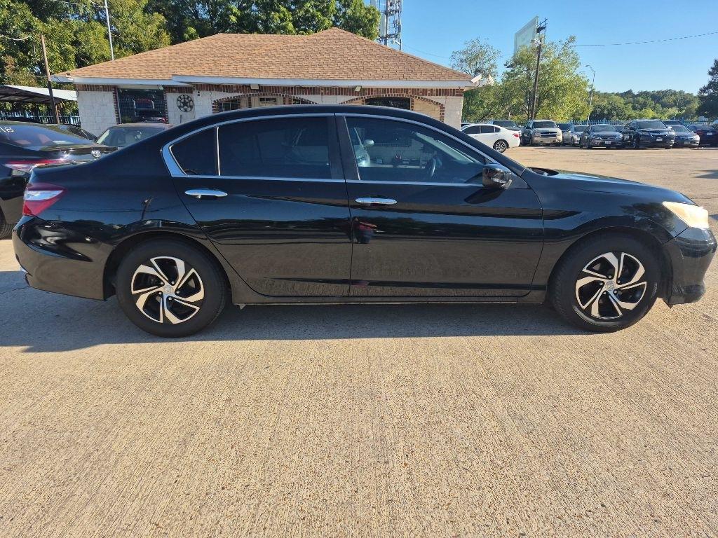 Honda Accord photo 3