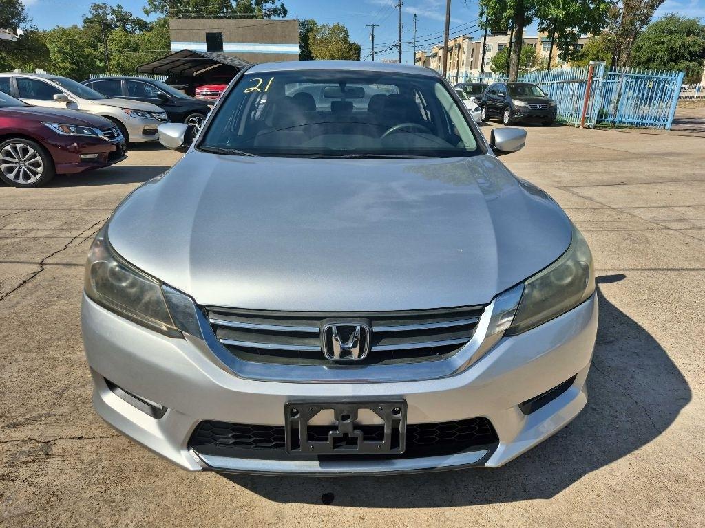 Honda Accord photo 10