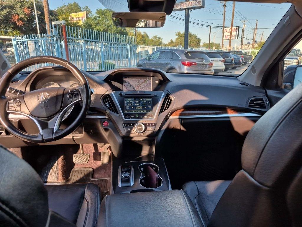 Acura MDX photo 11