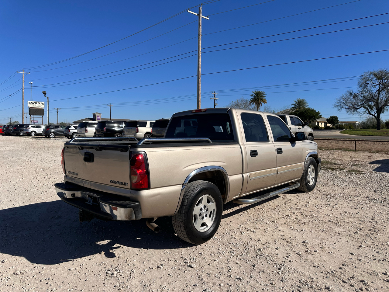 Chevrolet Silverado 1500 LS Crew Cab 2WD 2005