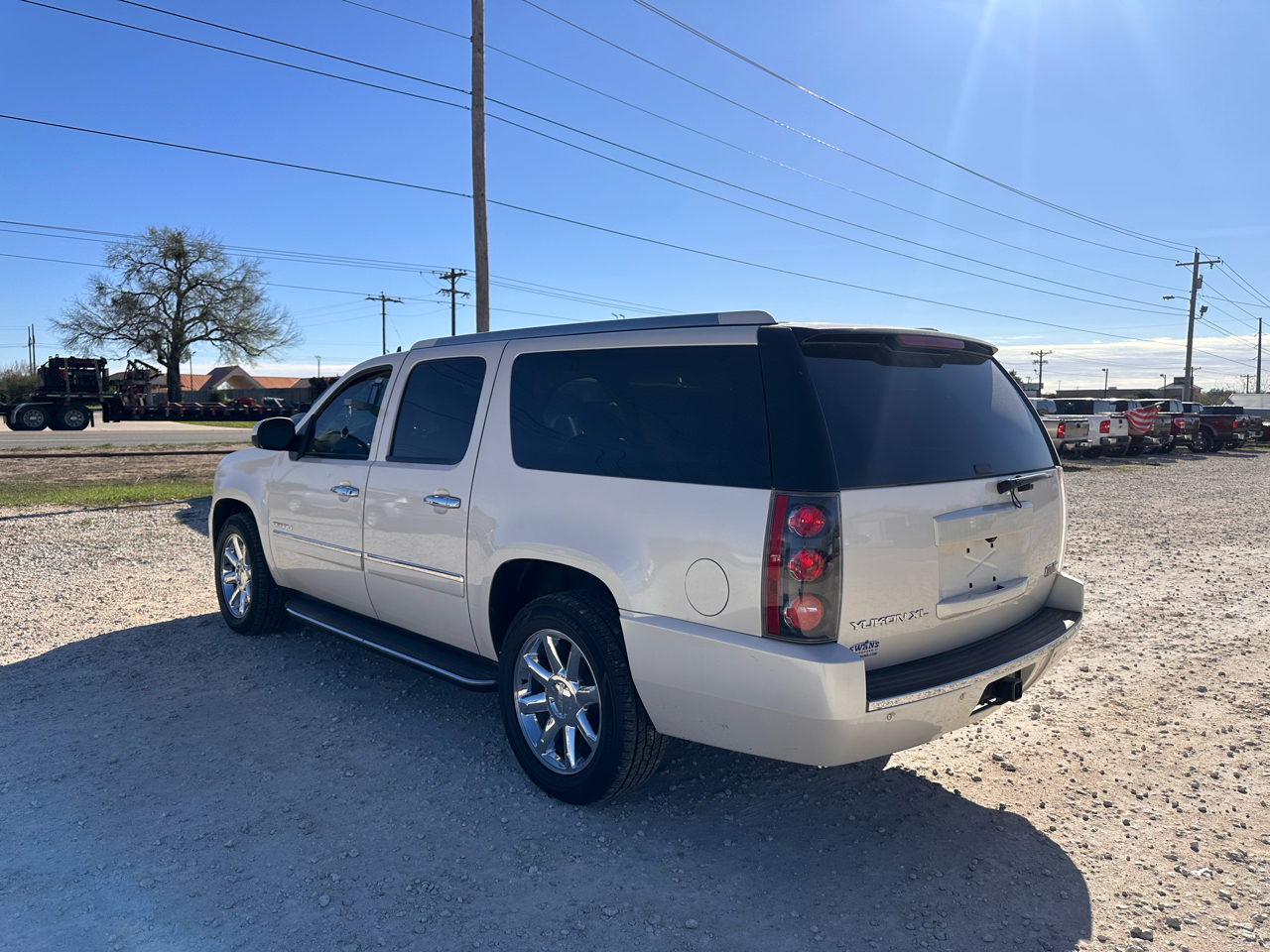 GMC Yukon Denali XL 4WD 2013