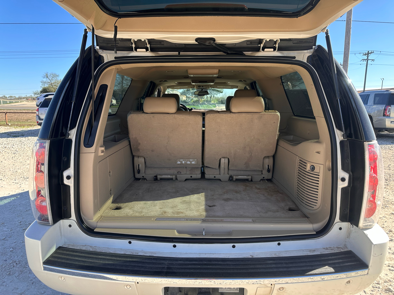 GMC Yukon Denali XL 4WD 2013