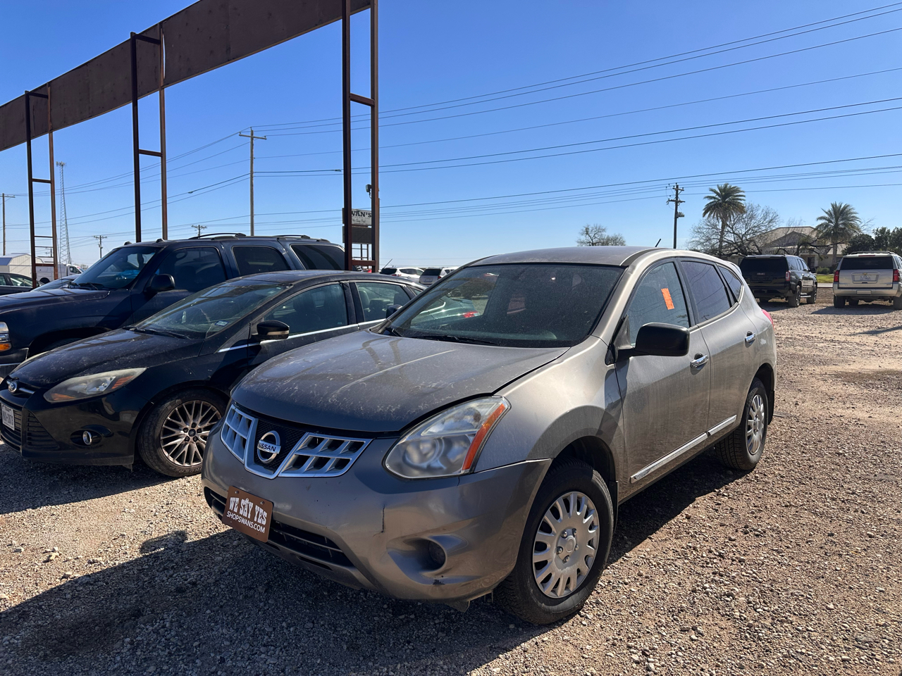 Nissan Rogue S FWD Krom Edition 2011