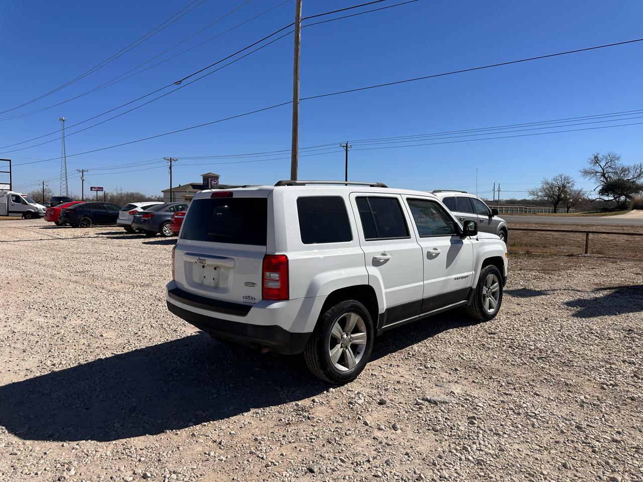 Jeep Patriot Latitude 2WD 2017