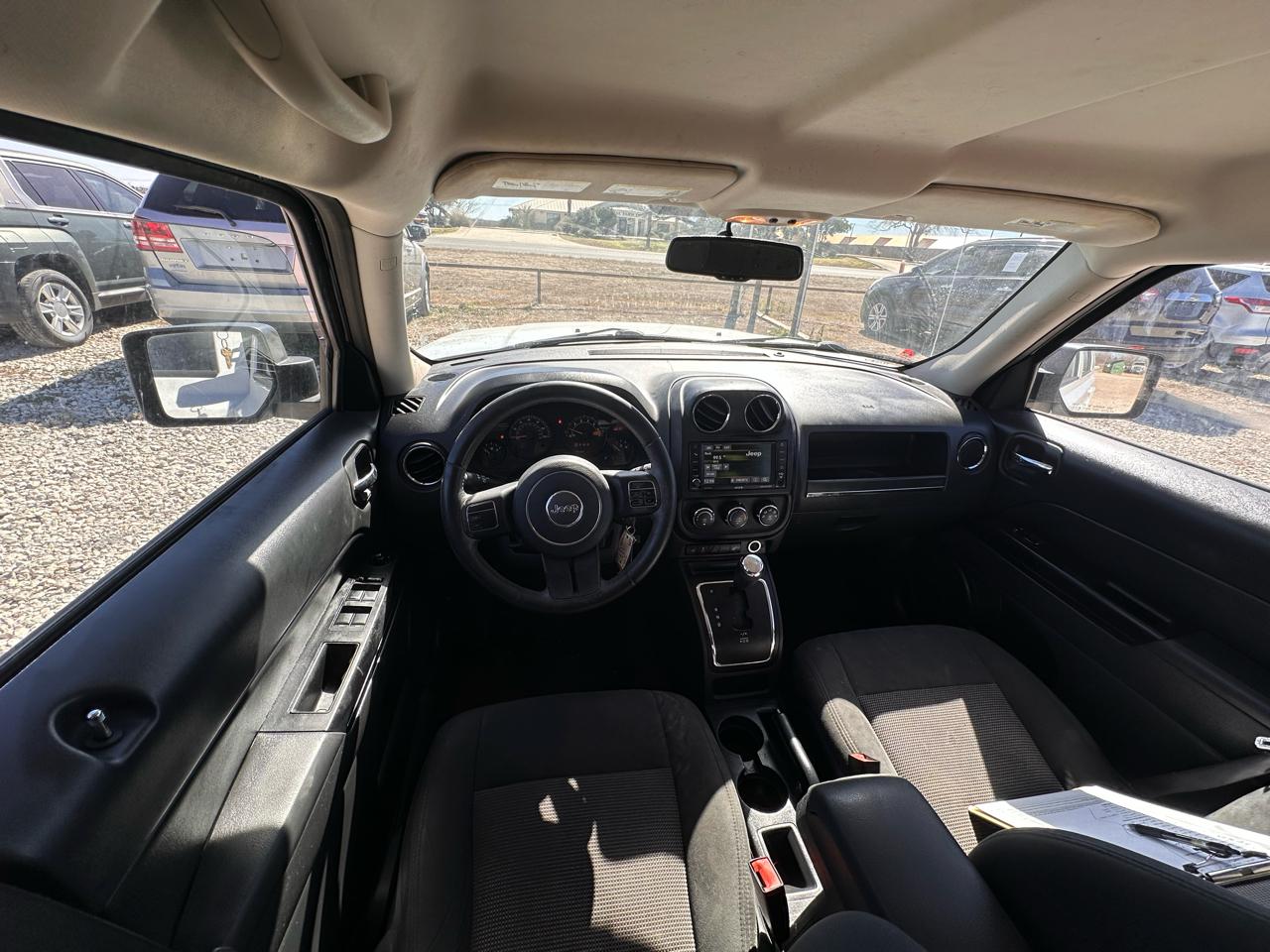 Jeep Patriot Latitude 2WD 2017