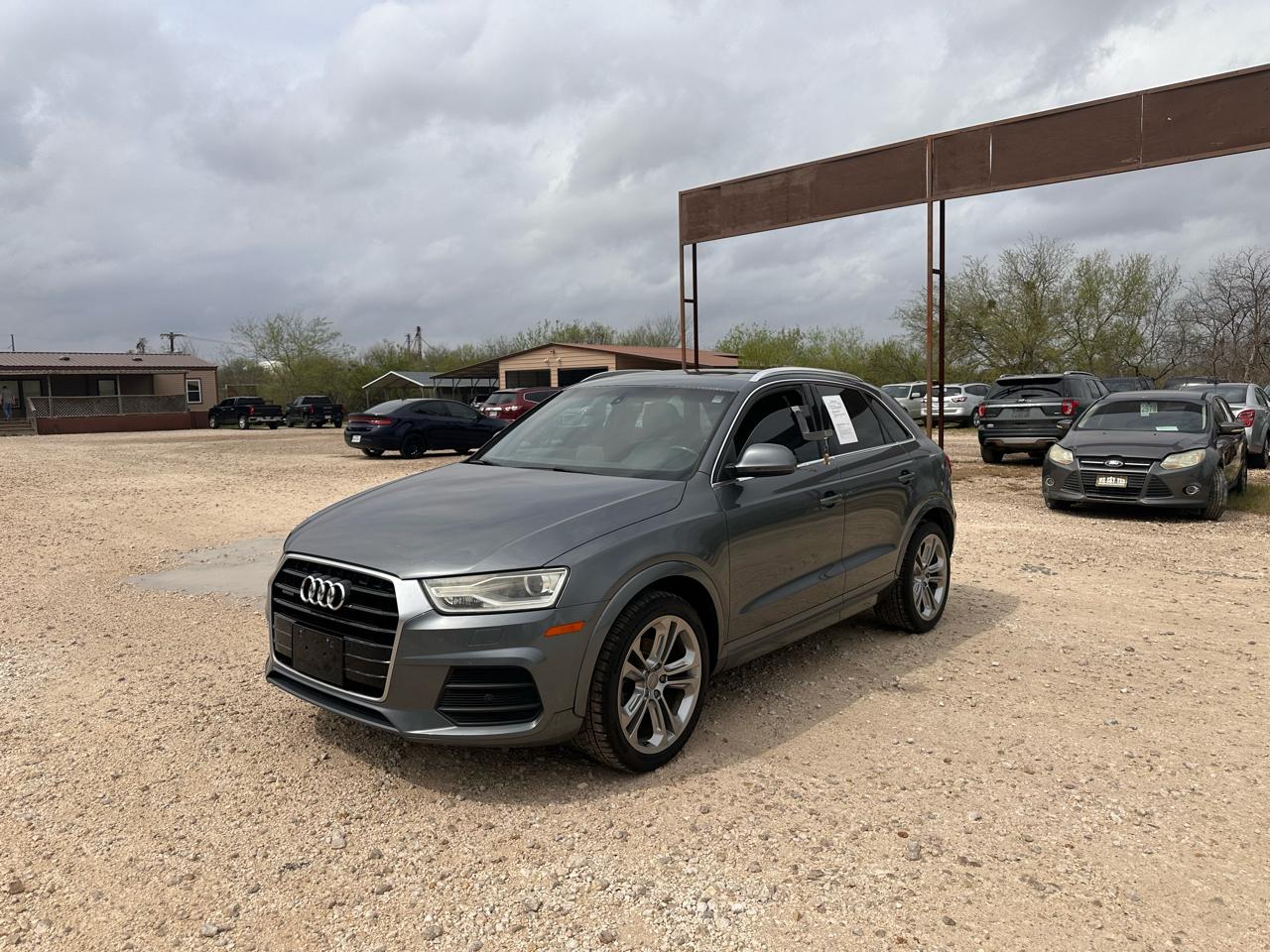 Audi Q3 2.0T quattro Premium Plus 2016