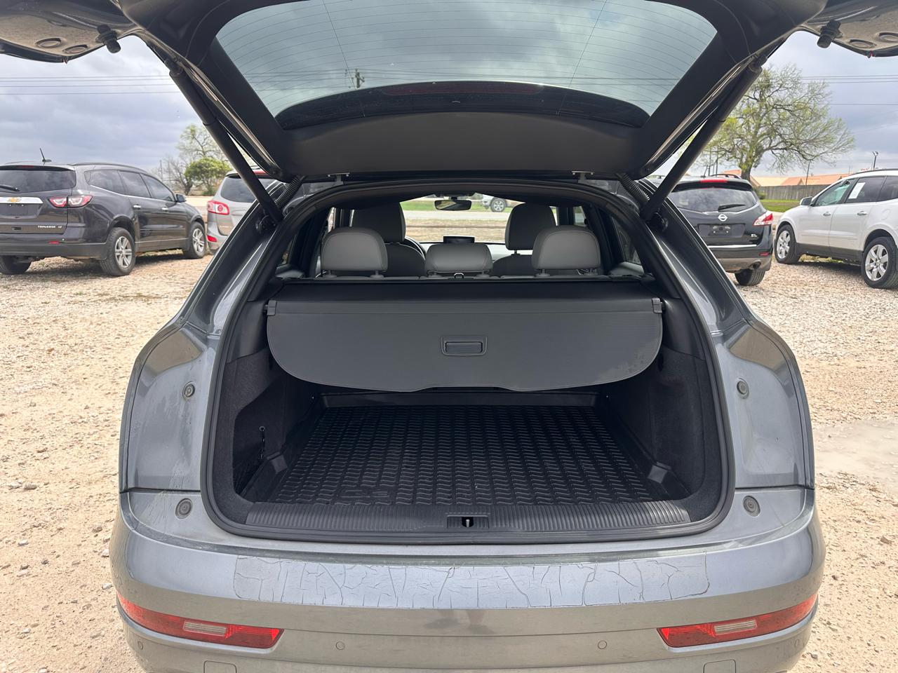 Audi Q3 2.0T quattro Premium Plus 2016