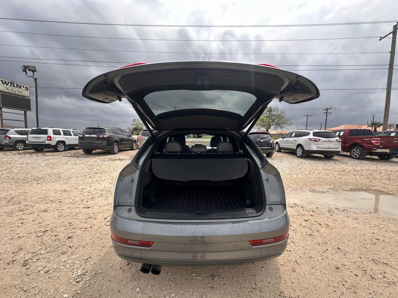 Audi Q3 2.0T quattro Premium Plus 2016