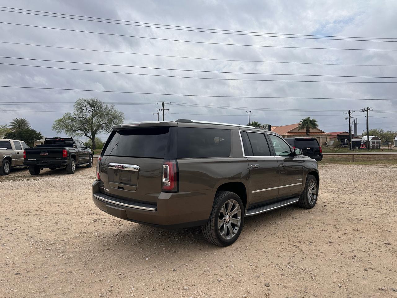 GMC Yukon Denali XL 2WD 2015
