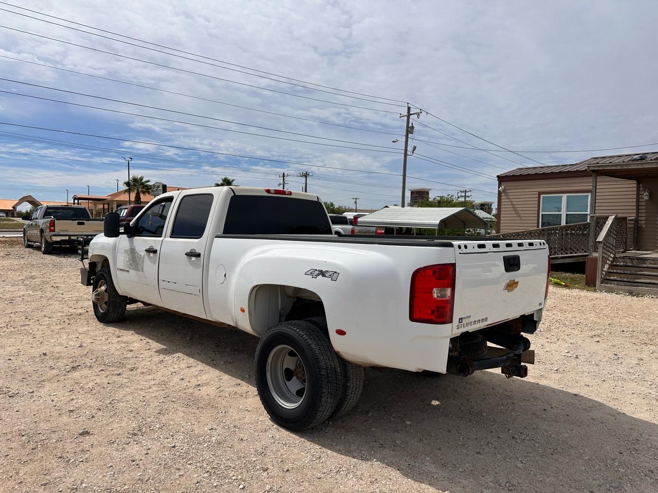 Chevrolet Silverado 3500HD Work Truck Crew Cab DRW 4WD 2008