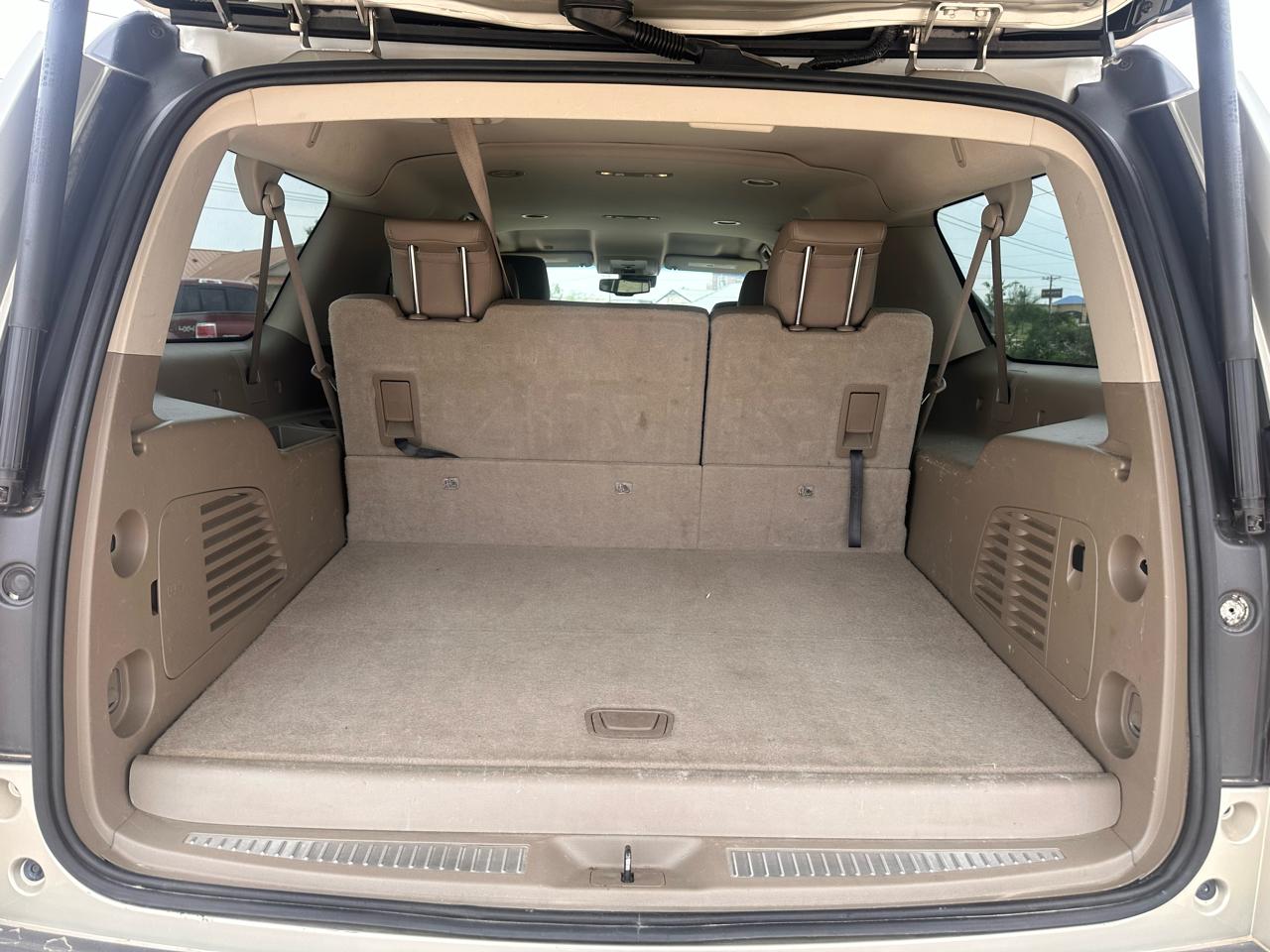 Chevrolet Suburban LT 2WD 2016