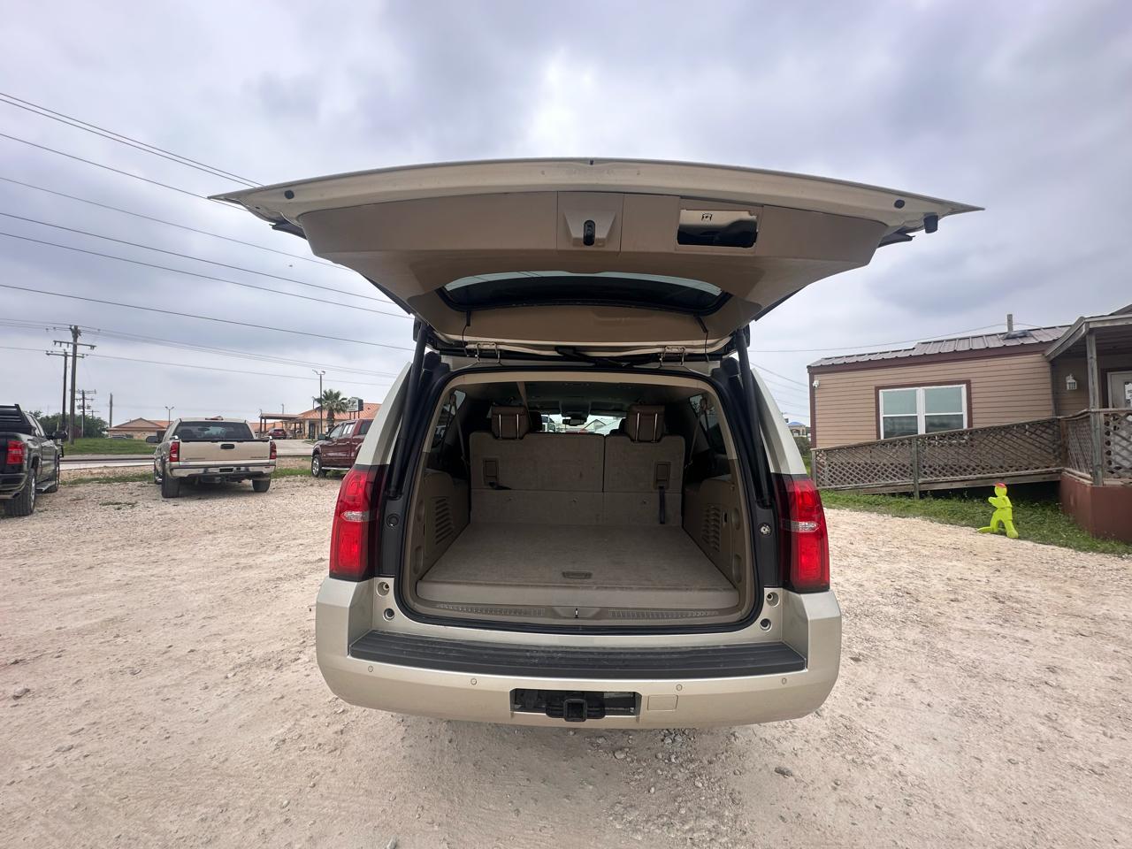 Chevrolet Suburban LT 2WD 2016
