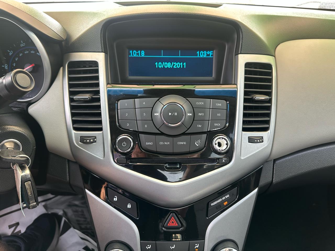 Chevrolet Cruze LS Auto 2013