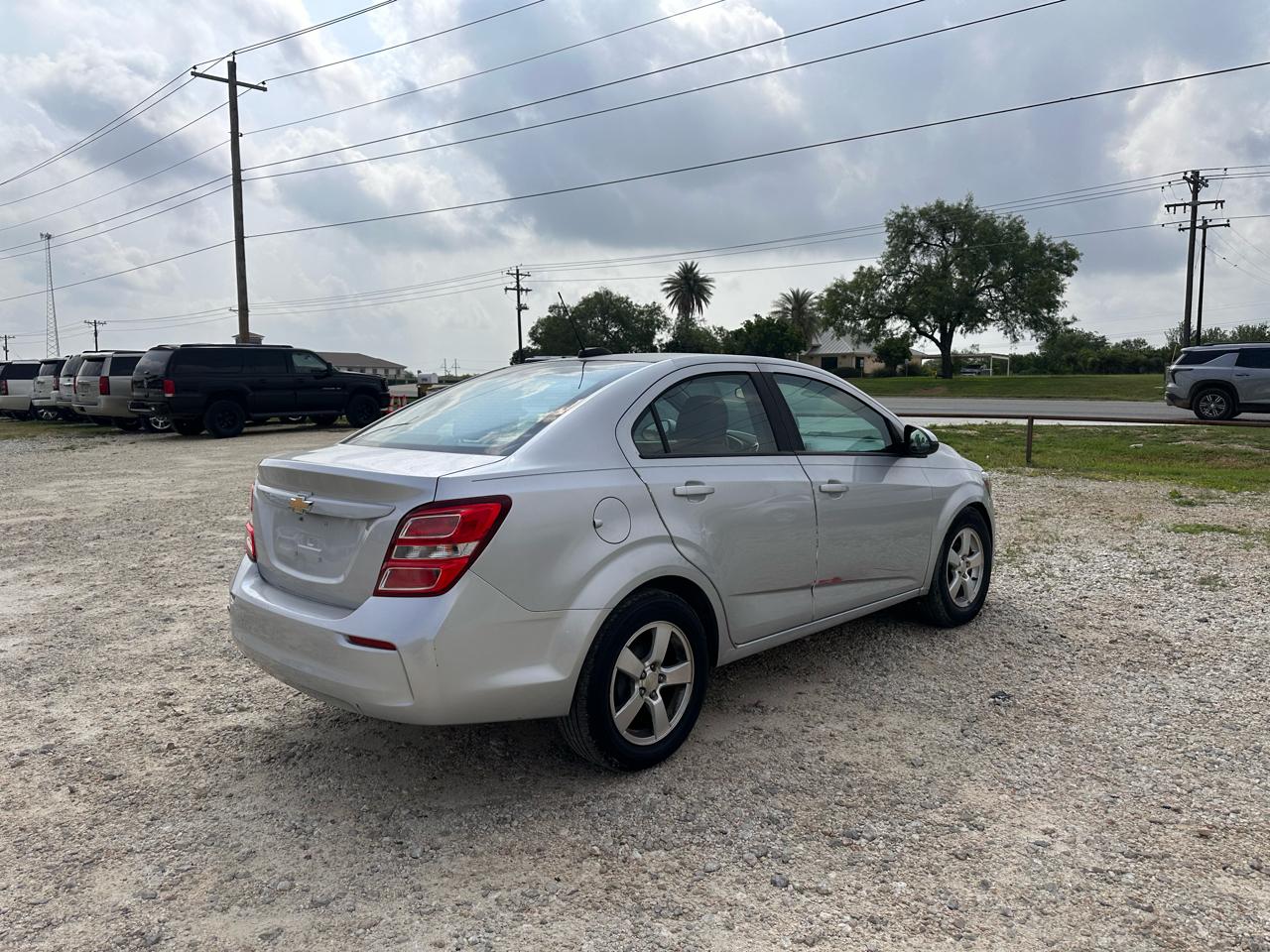 Chevrolet Sonic LS Auto Sedan 2017