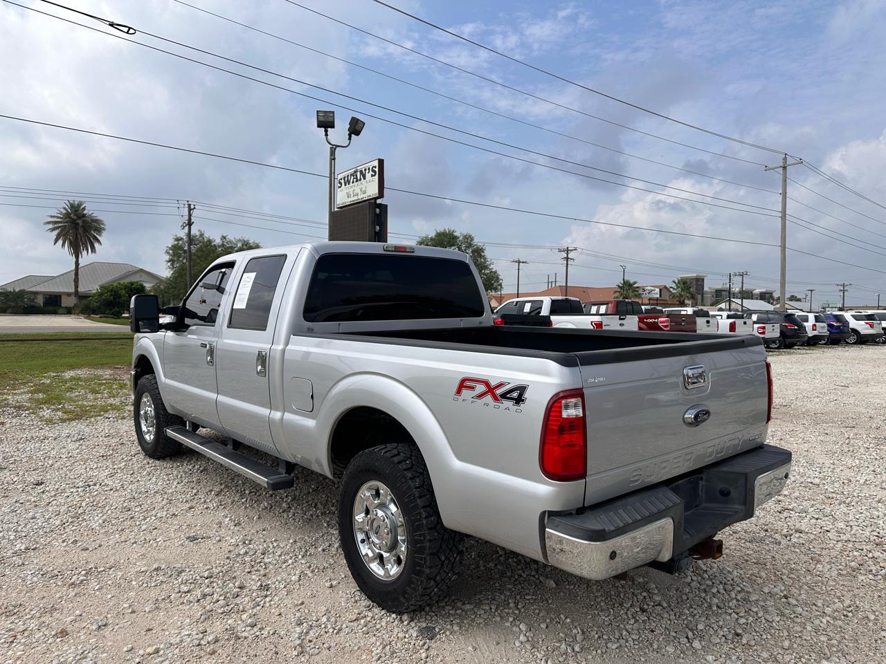 Ford F-250 SD XLT Crew Cab Long Bed 4WD 2015