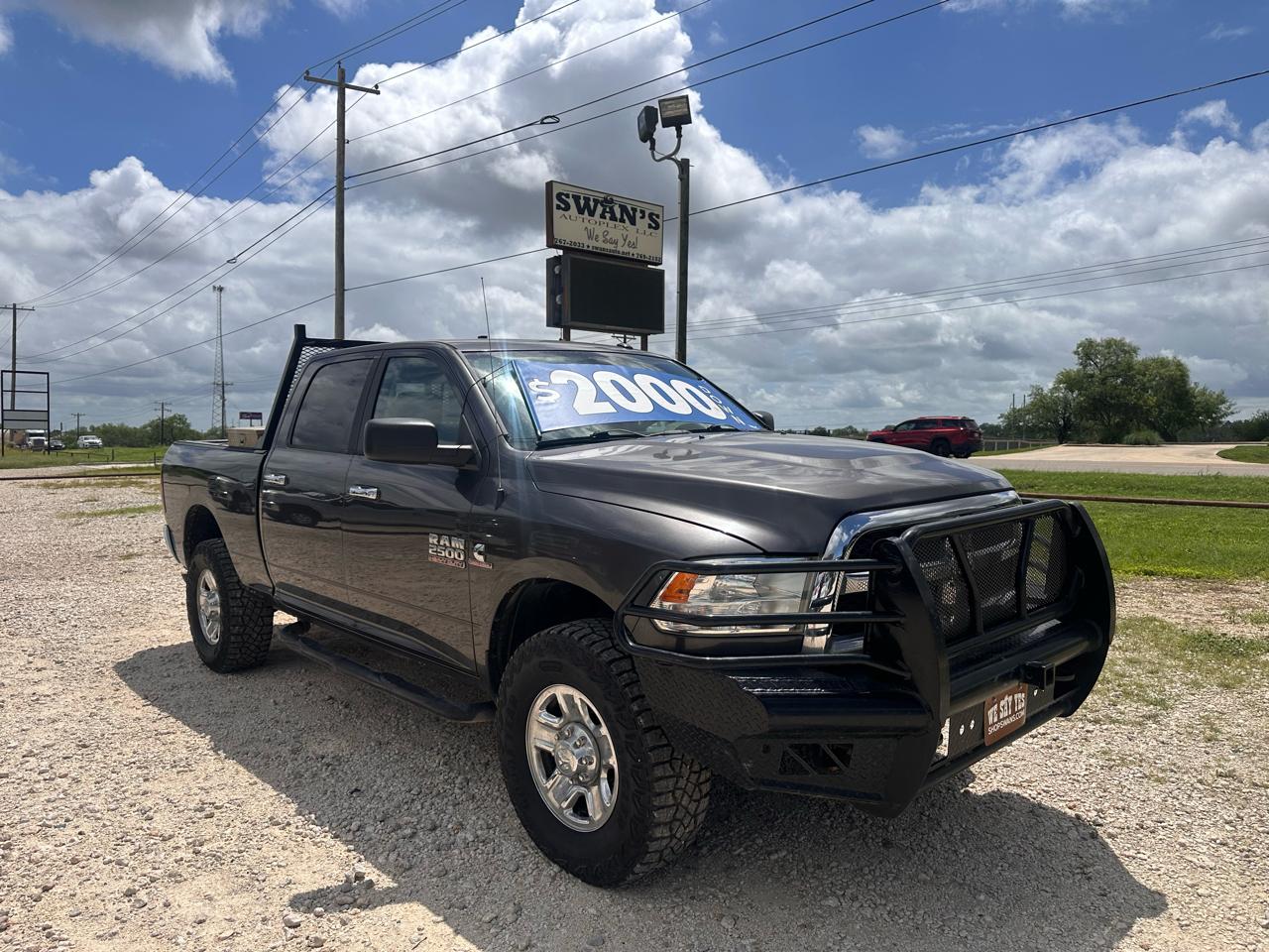RAM 2500 SLT Crew Cab SWB 4WD 2017