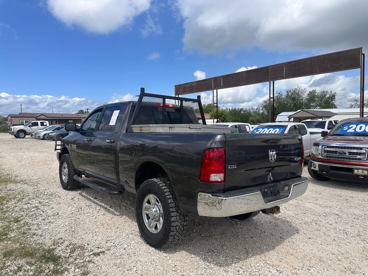 RAM 2500 SLT Crew Cab SWB 4WD 2017