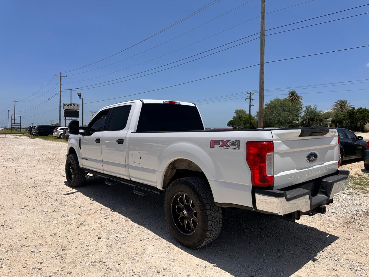Ford F-250 SD FX4 Crew Cab Long Bed 4WD 2018