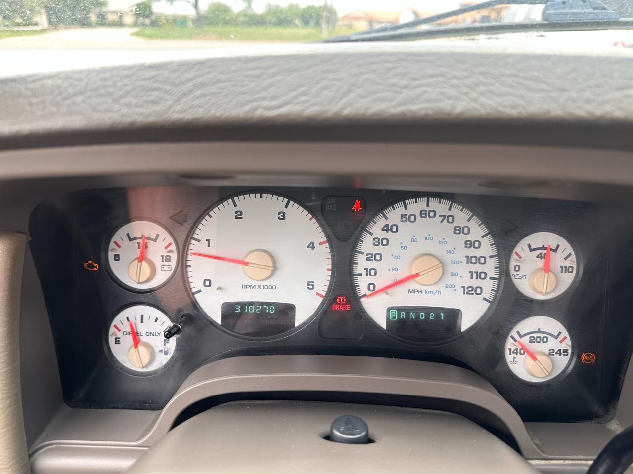 Dodge Ram 2500 ST Quad Cab 2WD 2004