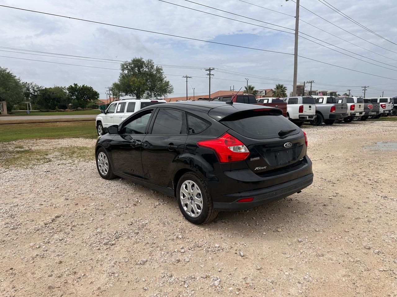 Ford Focus SE 2012