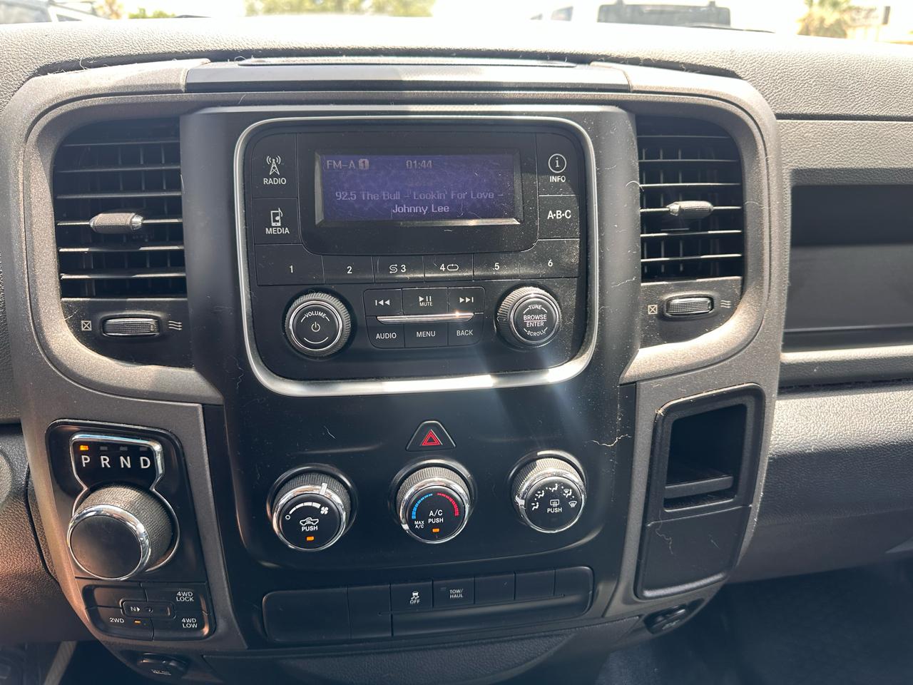 RAM 1500 Tradesman Crew Cab SWB 4WD 2013