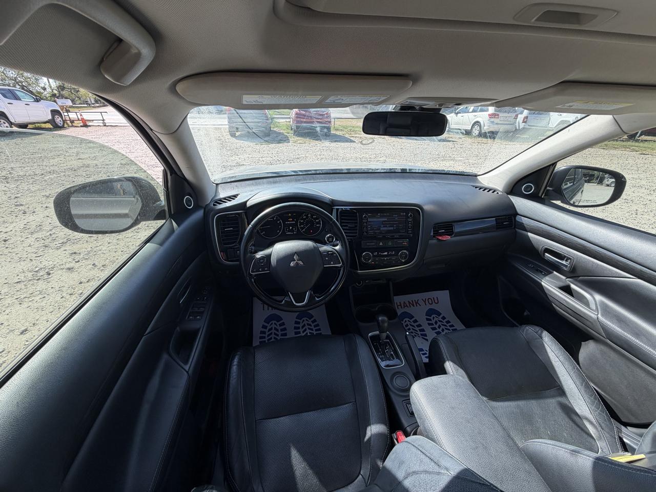 Mitsubishi Outlander SE 2WD 2016