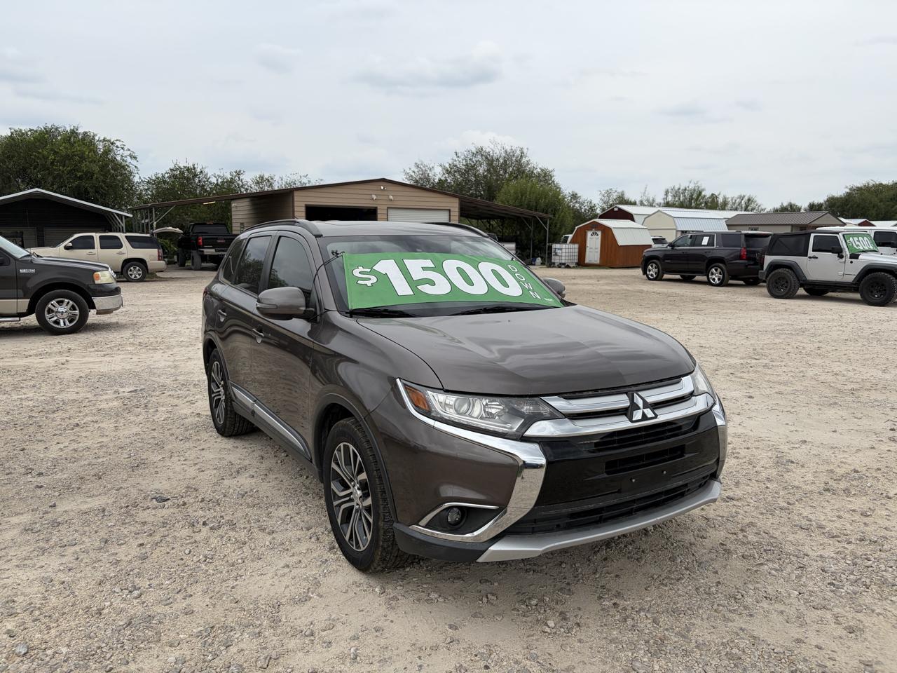Mitsubishi Outlander SE 2WD 2016