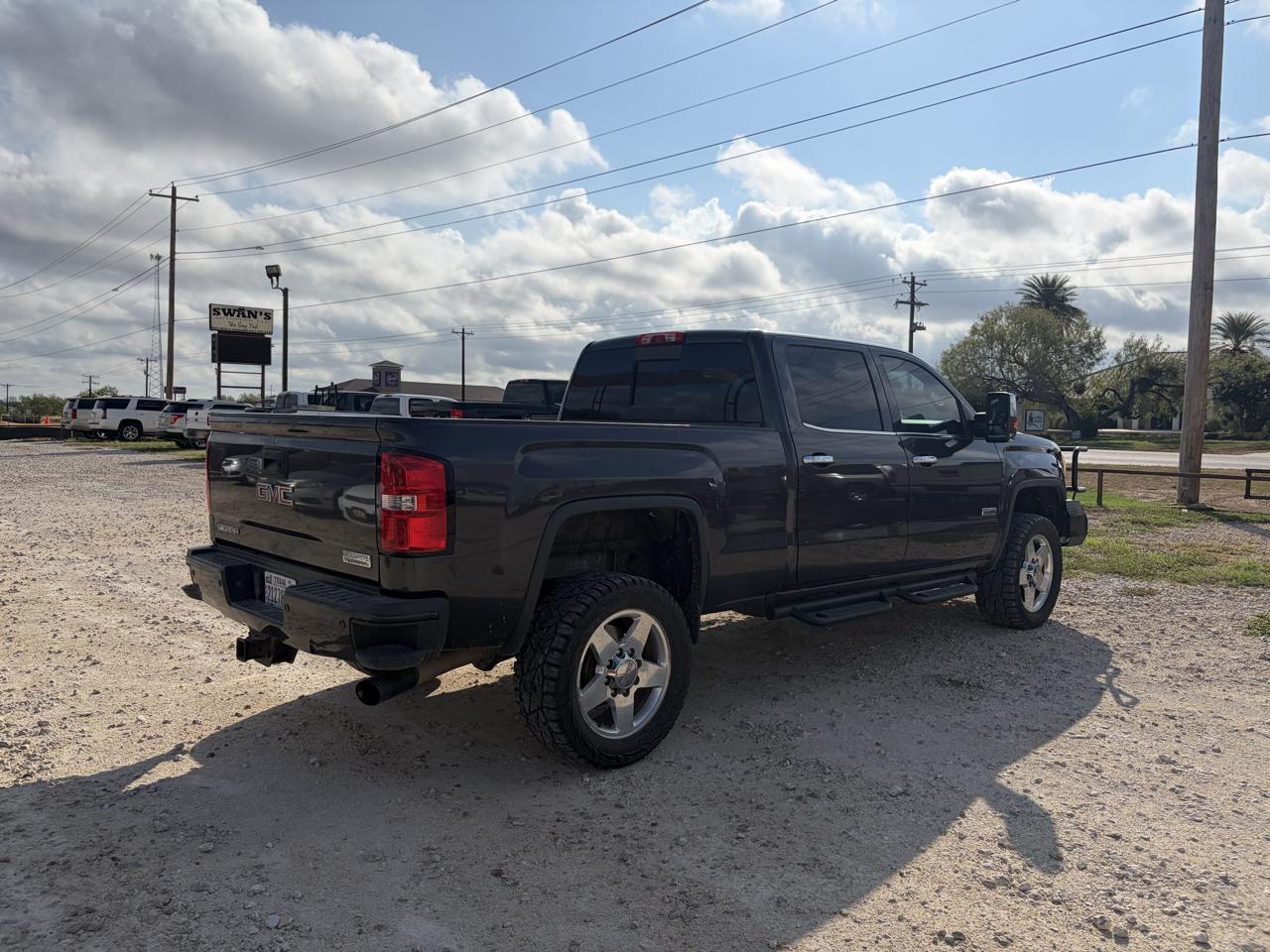 GMC Sierra 2500HD SLT Crew Cab 4WD 2015