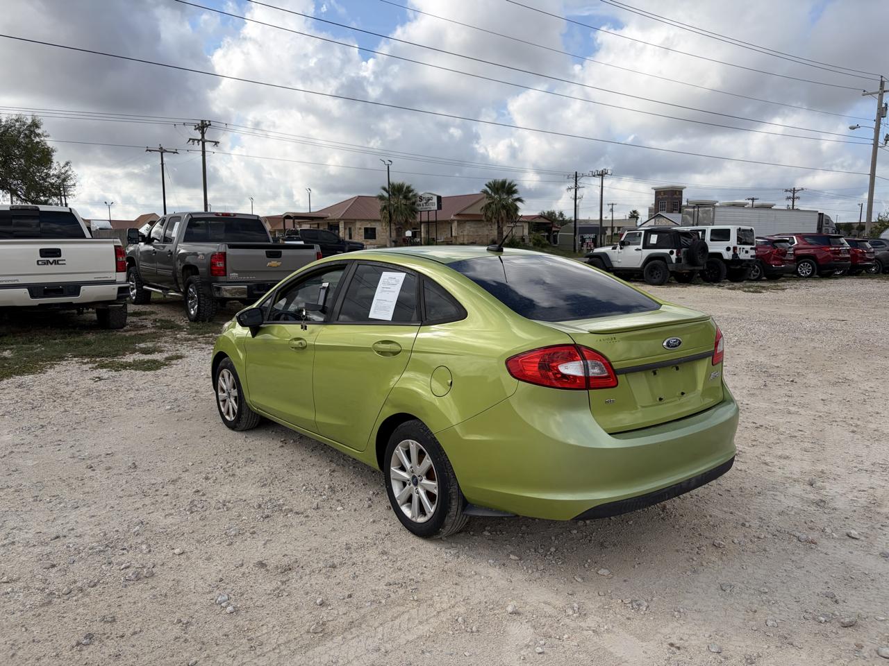 Ford Fiesta SE Sedan 2013
