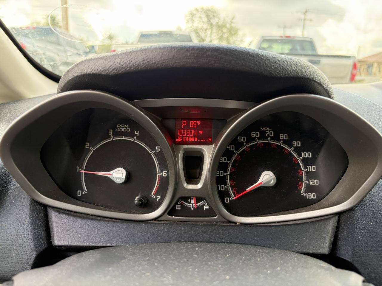 Ford Fiesta SE Sedan 2013