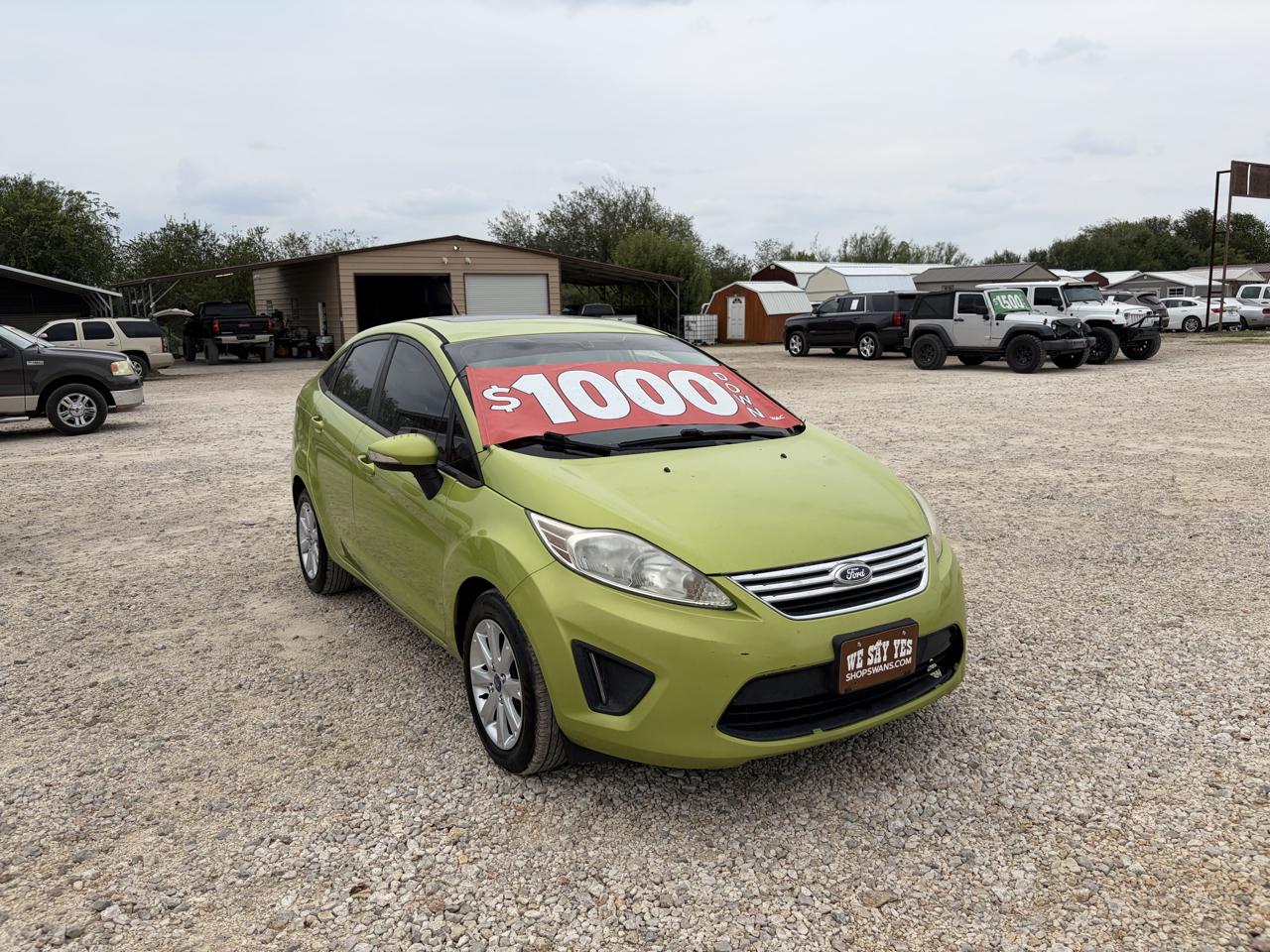 Ford Fiesta SE Sedan 2013