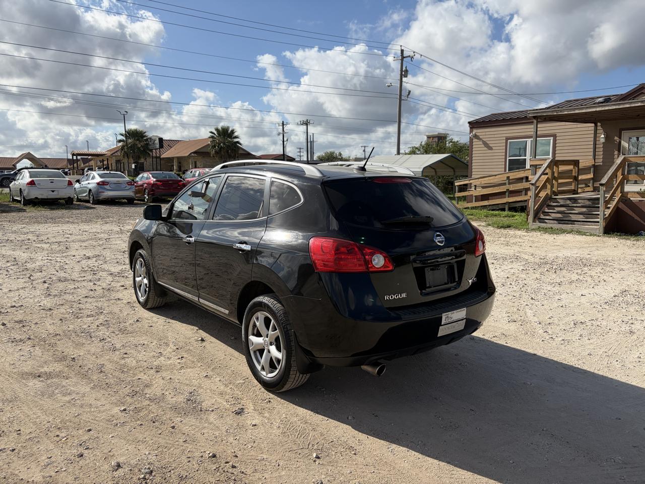 Nissan Rogue S 2WD 2010