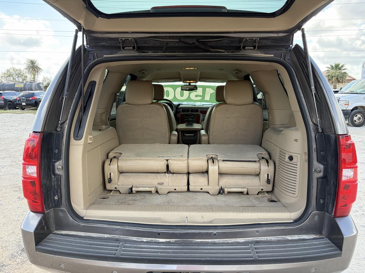 Chevrolet Tahoe LT 2WD 2012