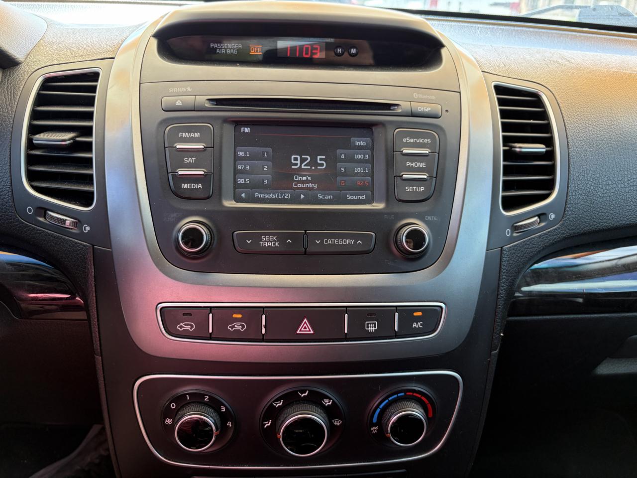 Kia Sorento LX 2WD 2015