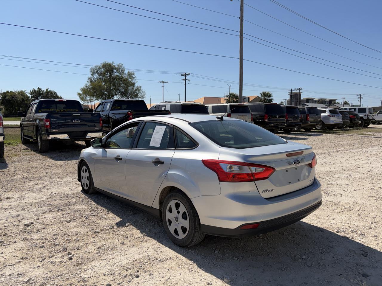 Ford Focus S Sedan 2014