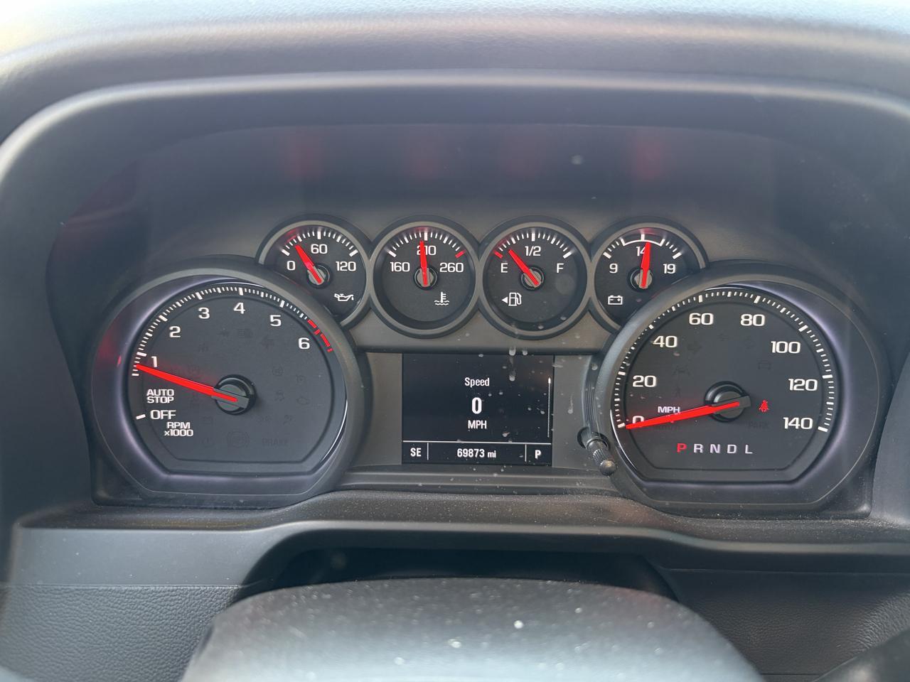 Chevrolet Silverado 1500 Custom Crew Cab 2WD 2022