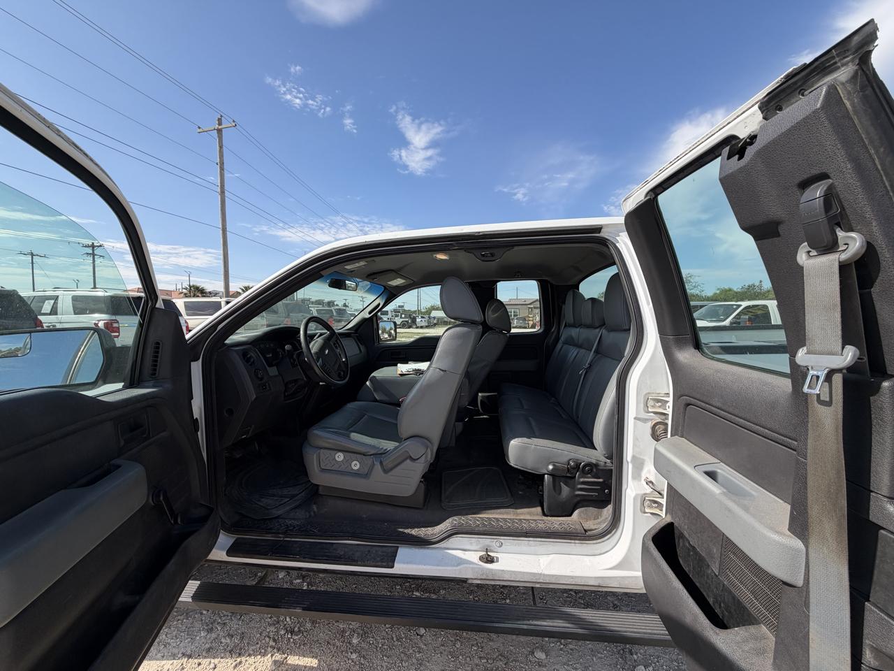 Ford F-150 XL SuperCab 6.5-ft. Bed 2WD 2012