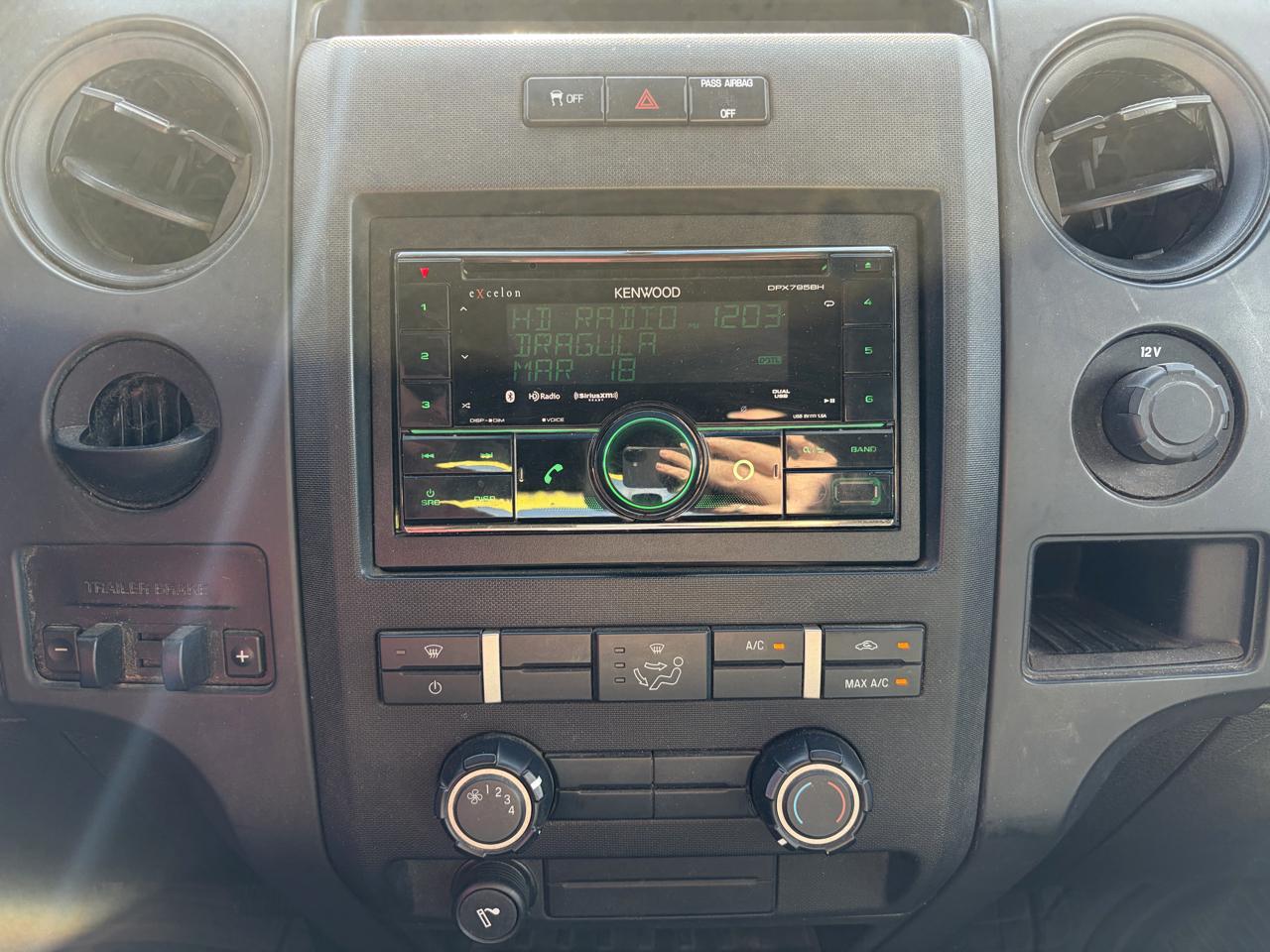 Ford F-150 XL SuperCab 6.5-ft. Bed 2WD 2012