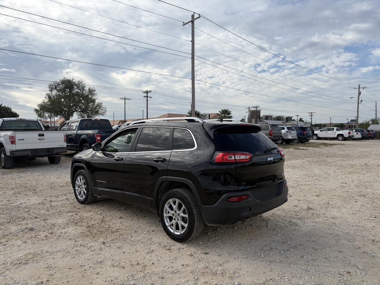 Jeep Cherokee Latitude FWD 2017