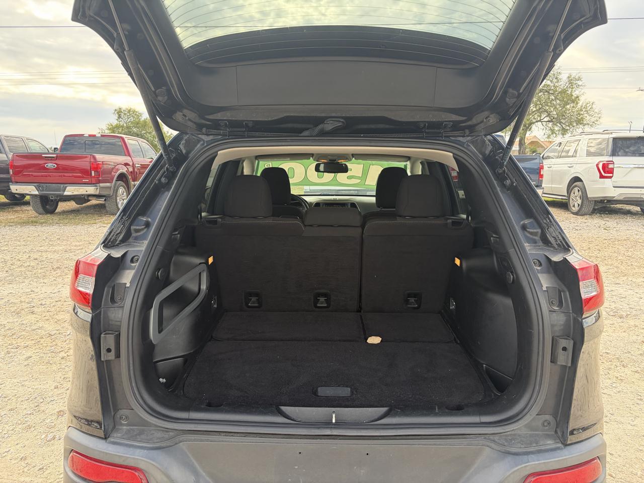 Jeep Cherokee Latitude FWD 2017