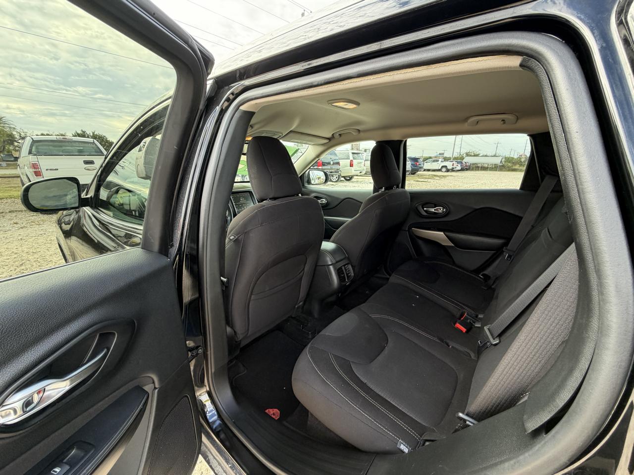 Jeep Cherokee Latitude FWD 2017